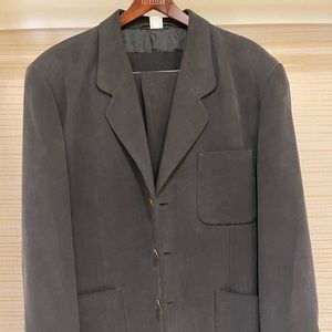 Men’s Suede Suit Dark Grey. Jacket Size Large. Pants Size 33